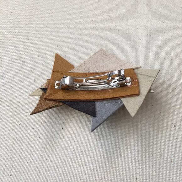 Artisan Handmade Geometric Leather hair clip - Picture 10 of 10